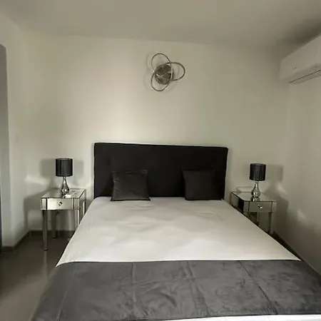 Duplex Front De Fréjus