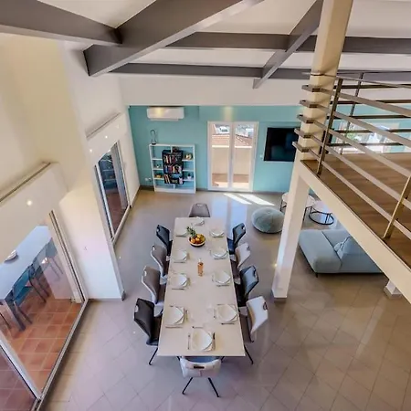 Duplex Front De דירה