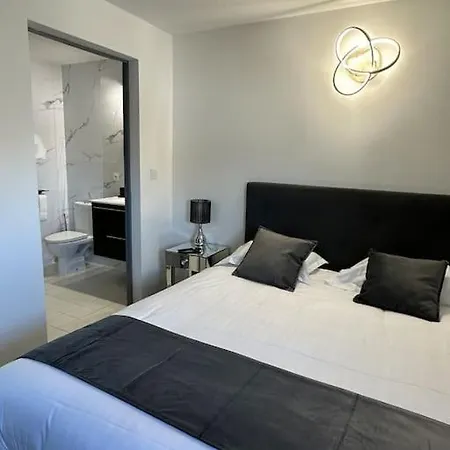דירה Duplex Front De *